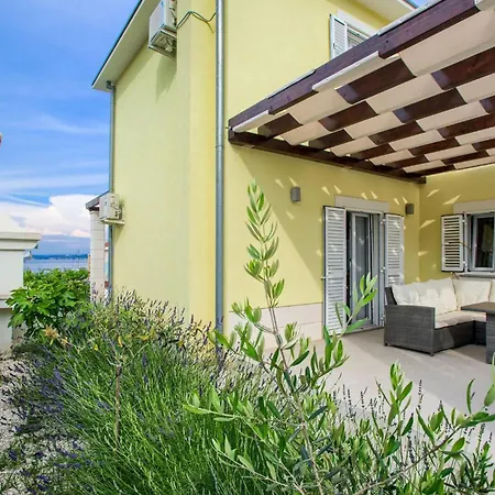 Holiday home Tatijana *
