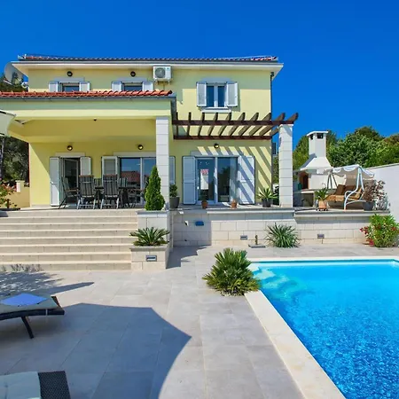 Tatijana Holiday home