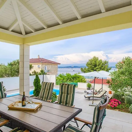 Сasa de vacaciones Tatijana Zadar